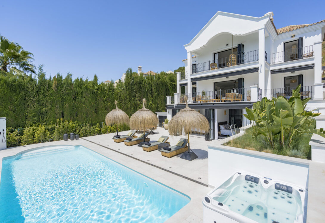 villa with hot tub near Marbella