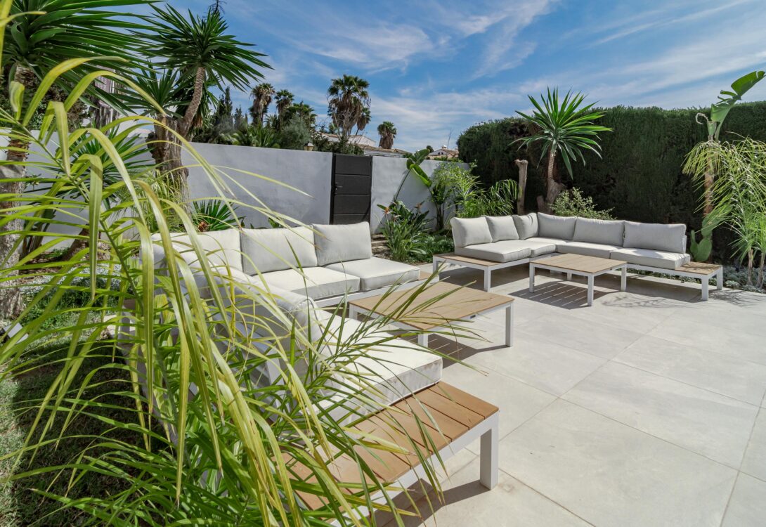 Luxury villa marbella golf nueva andalucia 5-bedroom