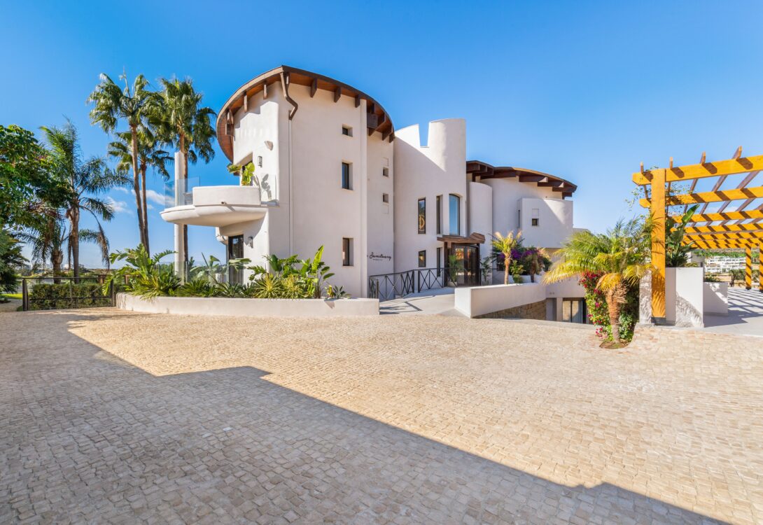 Luxury Villa Retreat Marbella